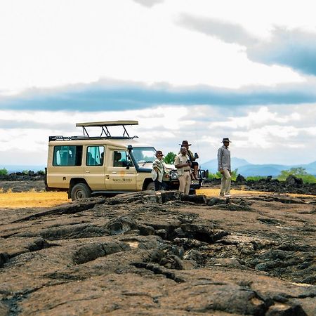 Kilaguni Serena Safari Lodge Tsavo Exteriör bild