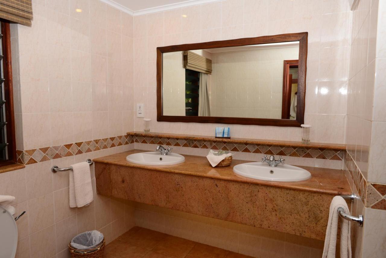 Kilaguni Serena Safari Lodge Tsavo Exteriör bild