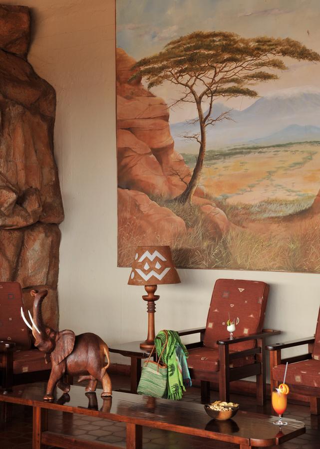 Kilaguni Serena Safari Lodge Tsavo Exteriör bild