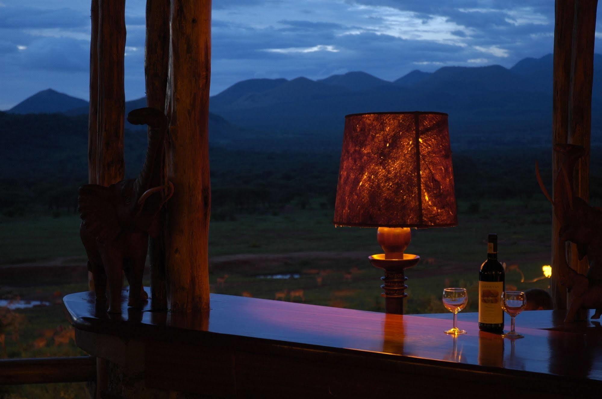 Kilaguni Serena Safari Lodge Tsavo Exteriör bild
