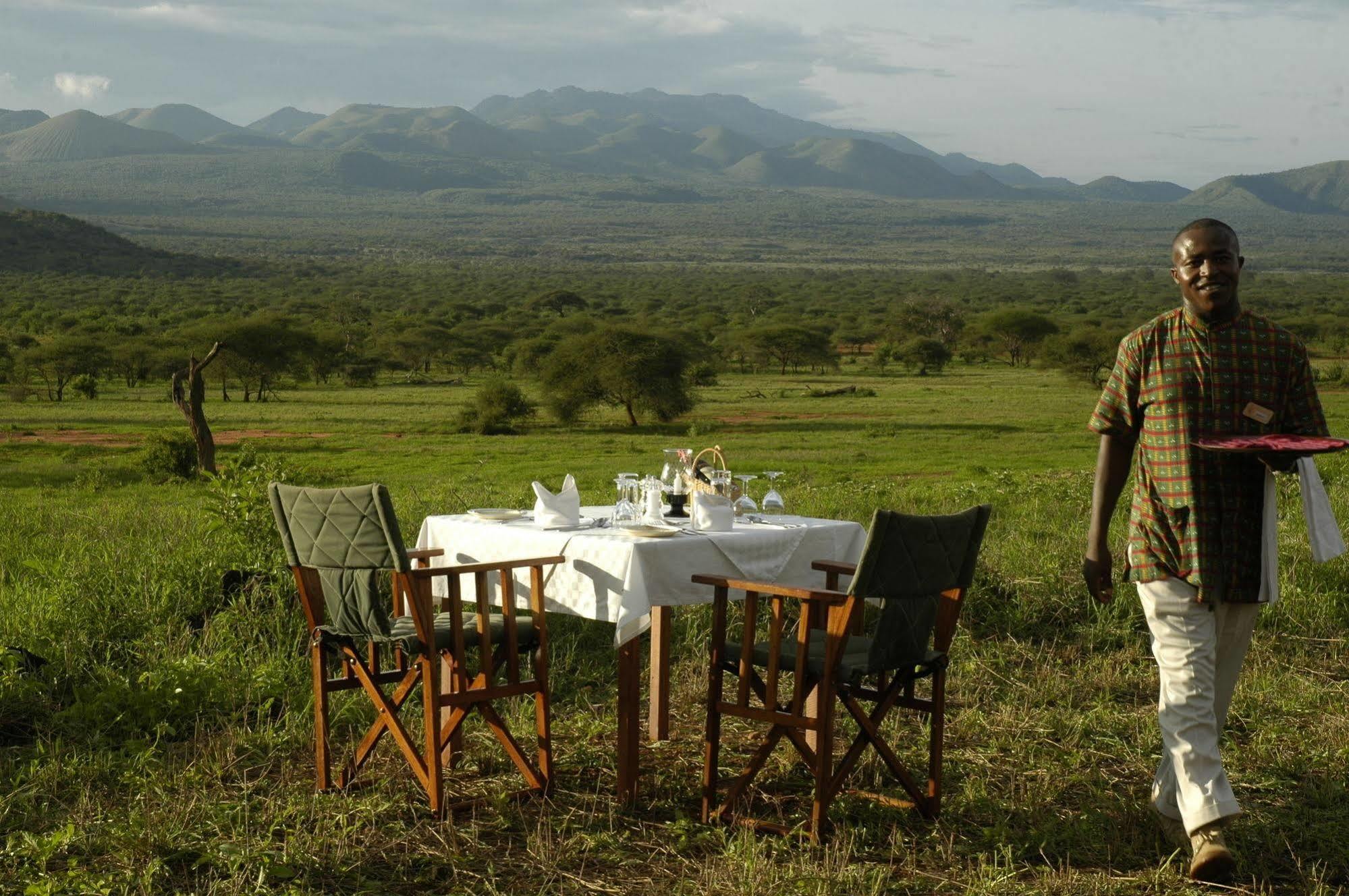 Kilaguni Serena Safari Lodge Tsavo Exteriör bild