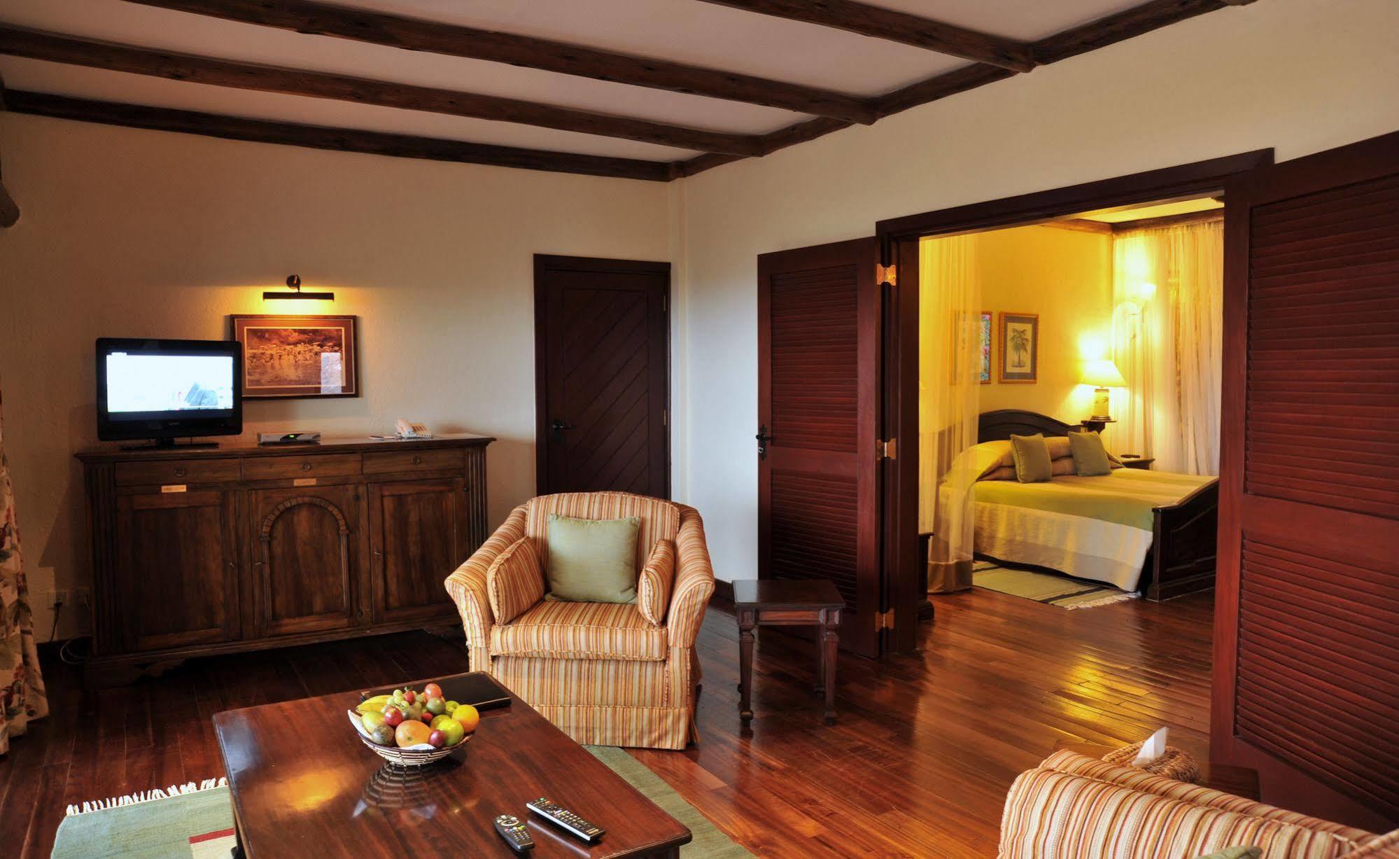 Kilaguni Serena Safari Lodge Tsavo Exteriör bild